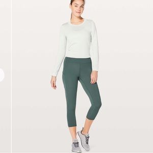 Lululemon Speed Up Crop 21